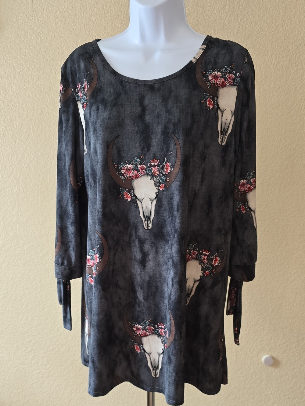 Boho Skull Floral Tunic Top in Charcoal and Pink